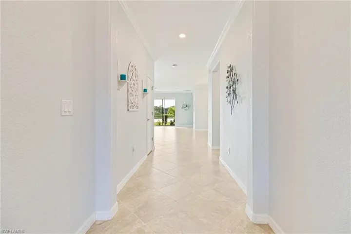 Foyer without furniture