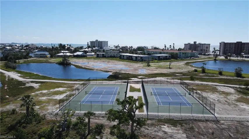 PATHS AND TENNIS COURTS AT BAY BEACH COMMONS