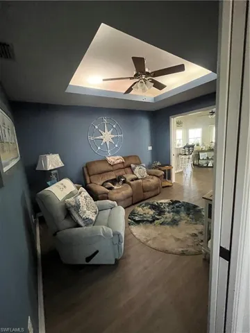 Tray ceiling with a ceiling fan light fixture