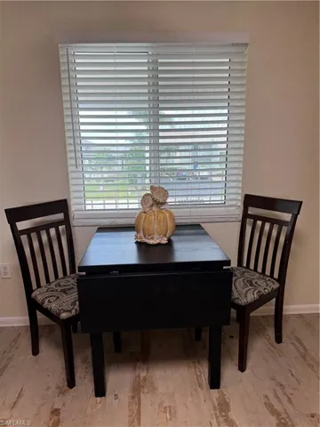 Eat in kitchen