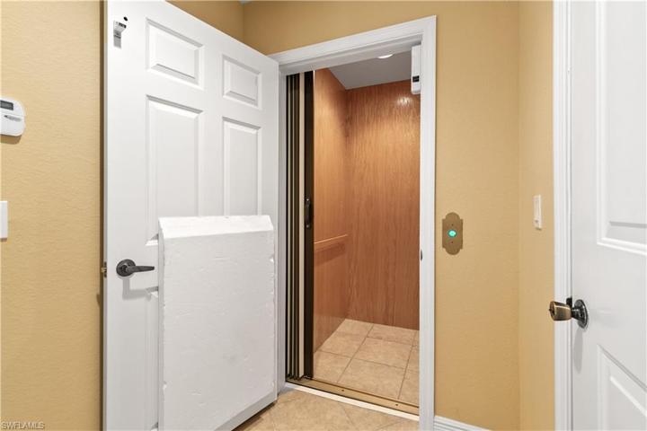 Private Elevator