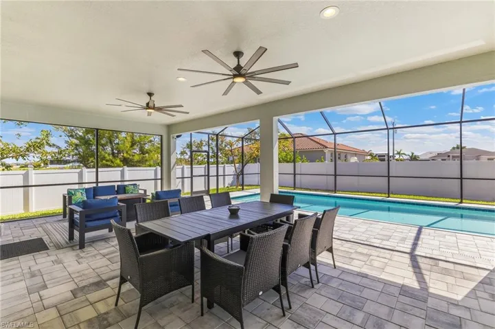 1319 Nw 40th Pl, Cape Coral Fl 33993