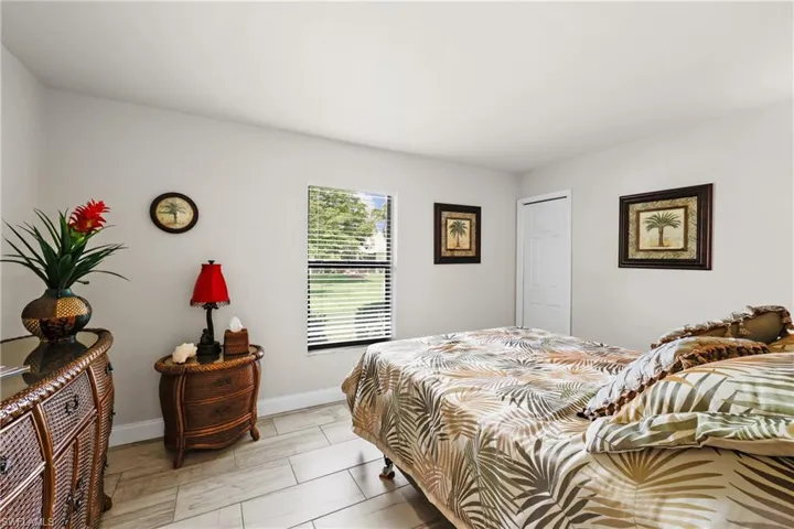 Bedroom with a closet