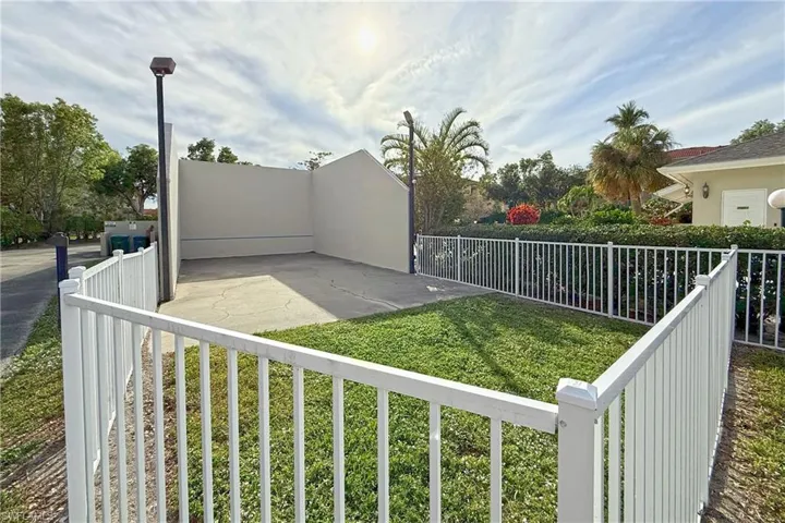 View of yard featuring a patio
