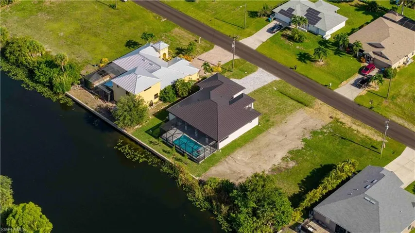 2836 Sw 1st Ter, Cape Coral, Florida 33991