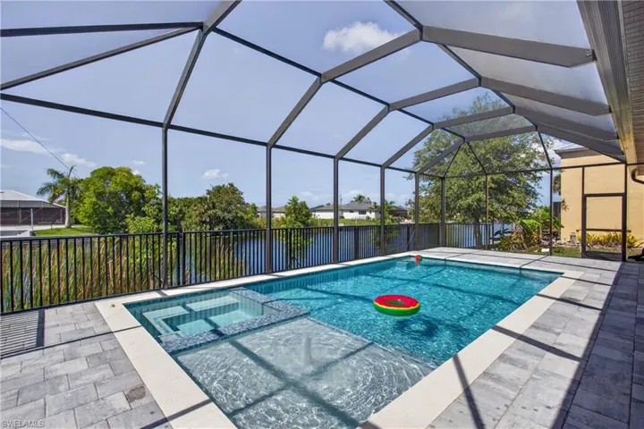 2836 Sw 1st Ter, Cape Coral, Florida 33991
