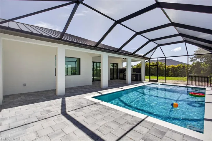 2836 Sw 1st Ter, Cape Coral, Florida 33991
