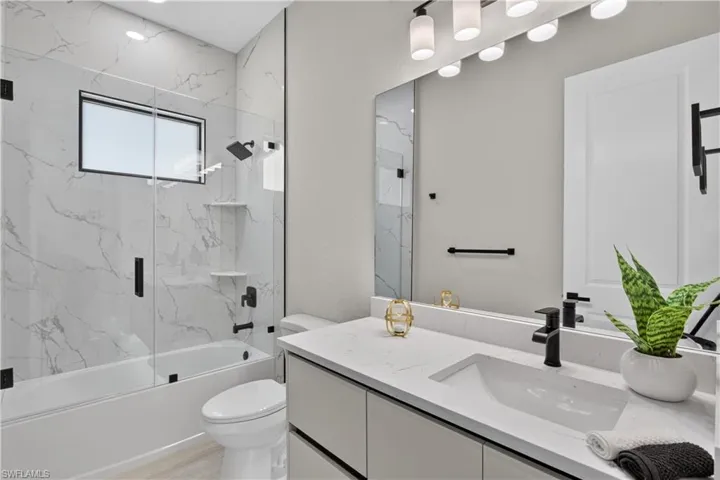 2836 Sw 1st Ter, Cape Coral, Florida 33991