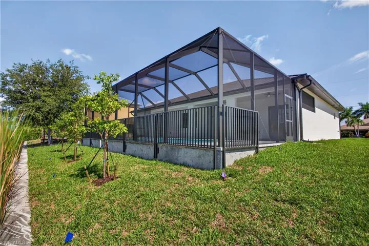 2836 Sw 1st Ter, Cape Coral, Florida 33991