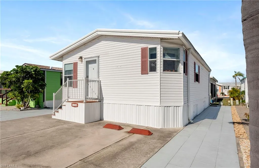 126 Wispy DR, North Fort Myers, FL 33903,225037258