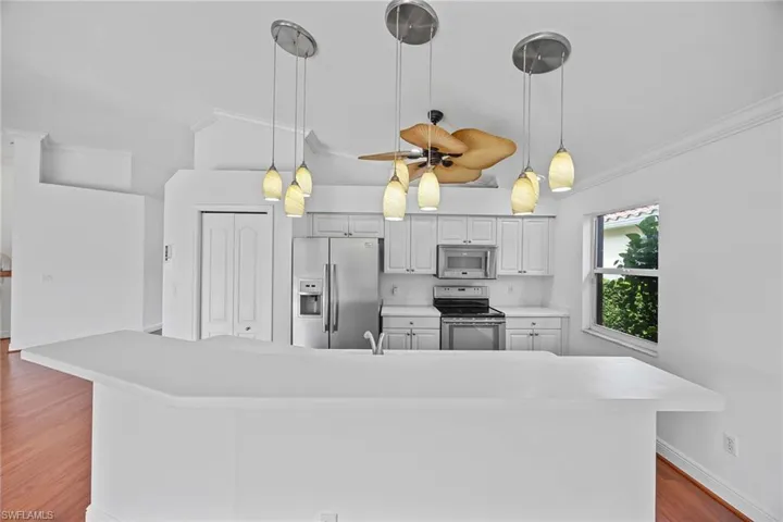 8460  Indian Wells  WAY, Naples, FL 34113