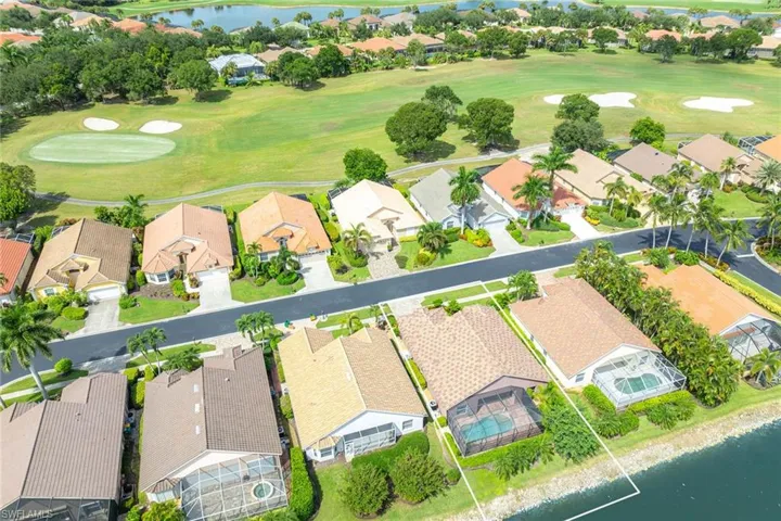 8460  Indian Wells  WAY, Naples, FL 34113