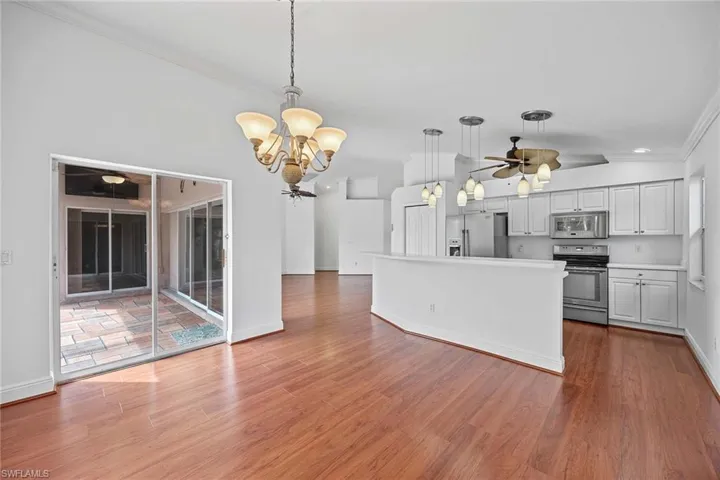 8460  Indian Wells  WAY, Naples, FL 34113