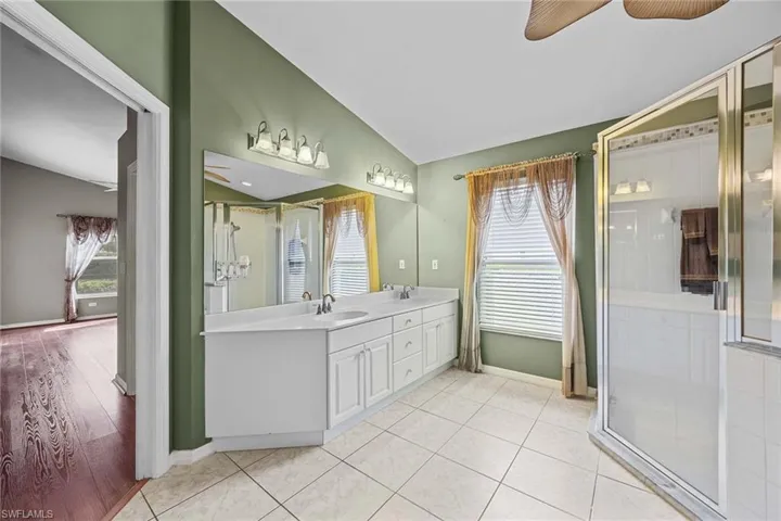 8460  Indian Wells  WAY, Naples, FL 34113