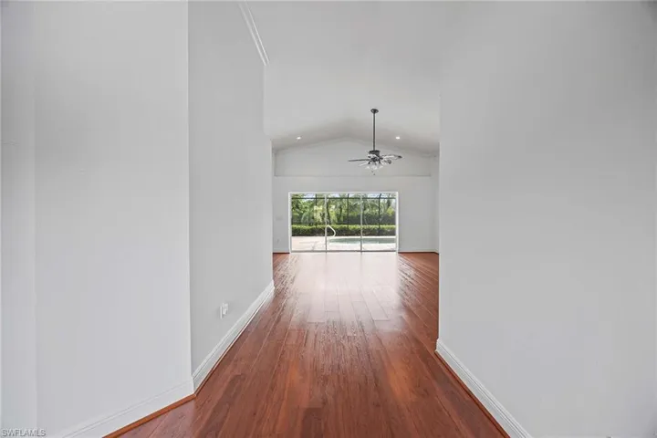8460  Indian Wells  WAY, Naples, FL 34113