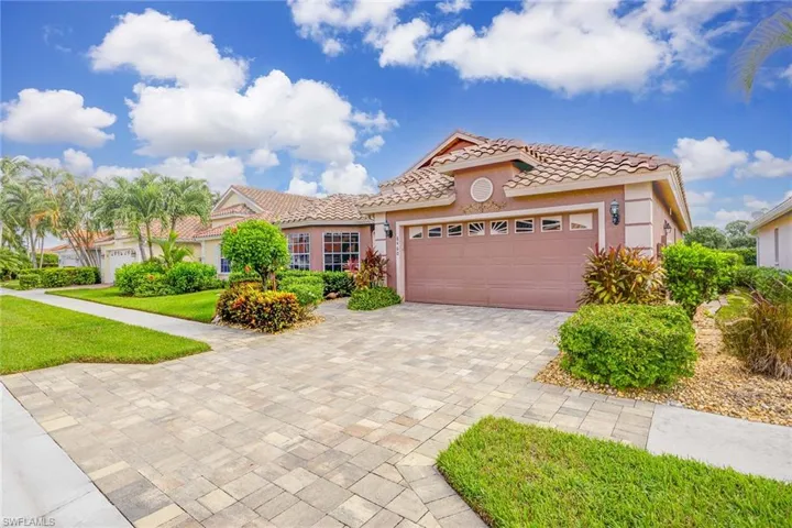 8460  Indian Wells  WAY, Naples, FL 34113