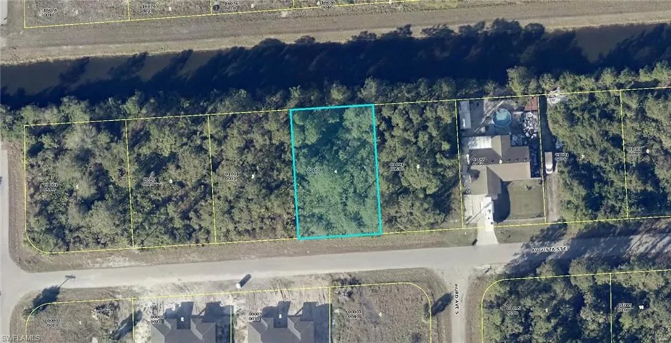 1117 Augusta ST E, LEHIGH ACRES FL 33974