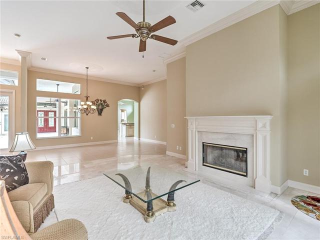 Living Room & Formal Dining Combo!