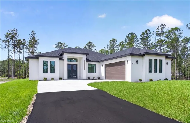 4232 31st Ave Ne, Naples, Florida 34120
