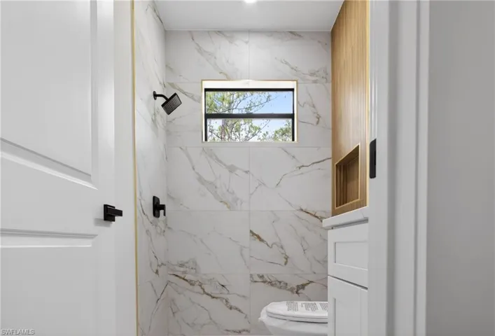 guest bath 3