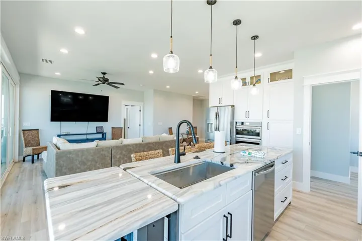 189 Curlew St, Fort Myers Beach, Florida 33931