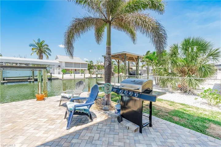 189 Curlew St, Fort Myers Beach, Florida 33931