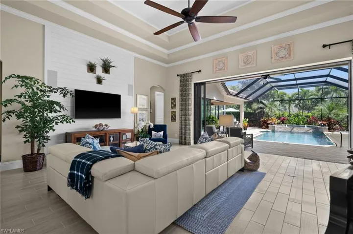 914 Tivoli Ct, Naples Fl 34104