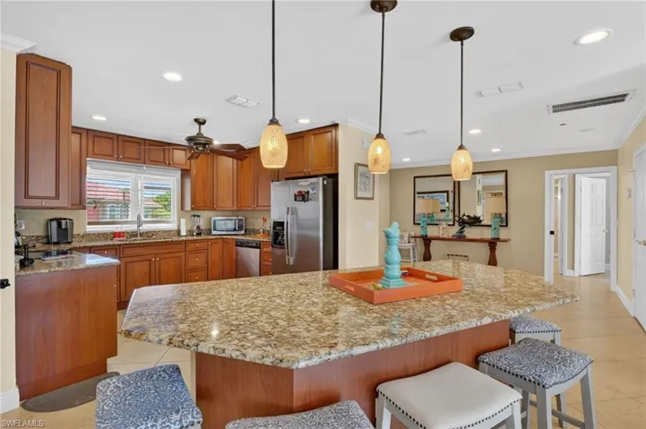 9879 El Greco Cir, Bonita Springs, Florida 34135