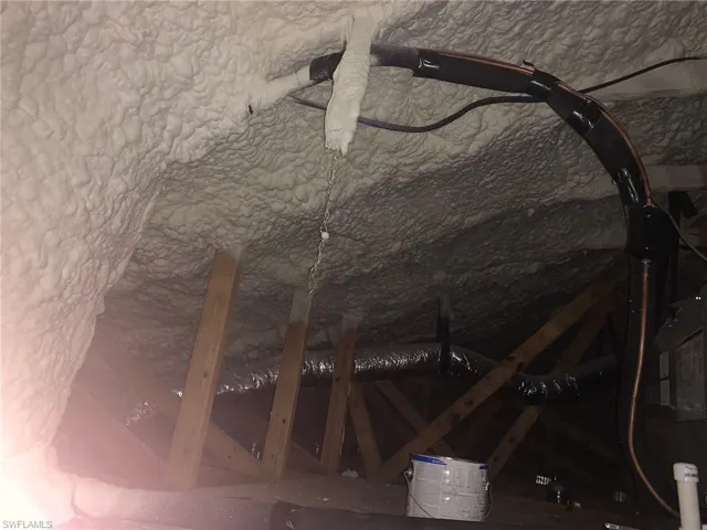 icynene spray foam insulation