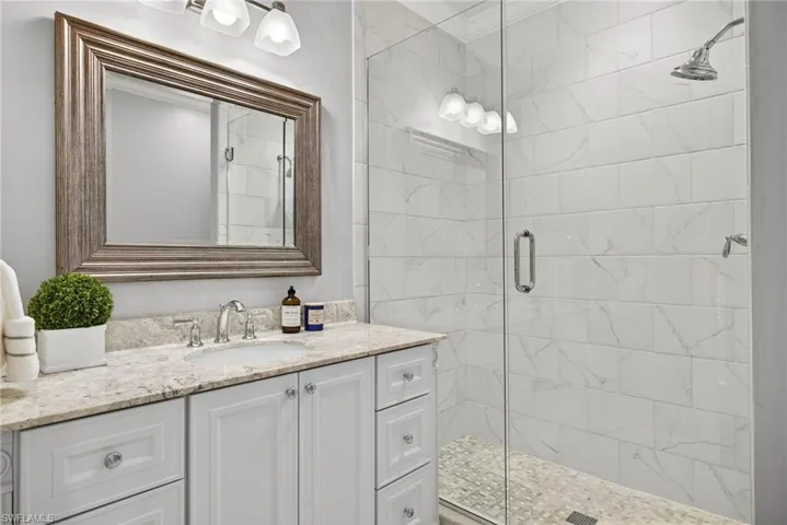 2193 Paget Cir, Naples, Florida 34112