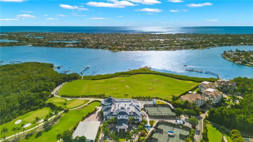 2193 Paget Cir, Naples, Florida 34112
