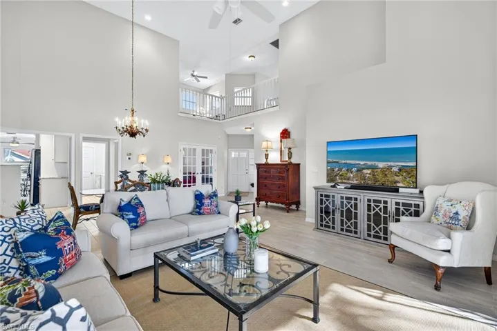 2193 Paget Cir, Naples, Florida 34112