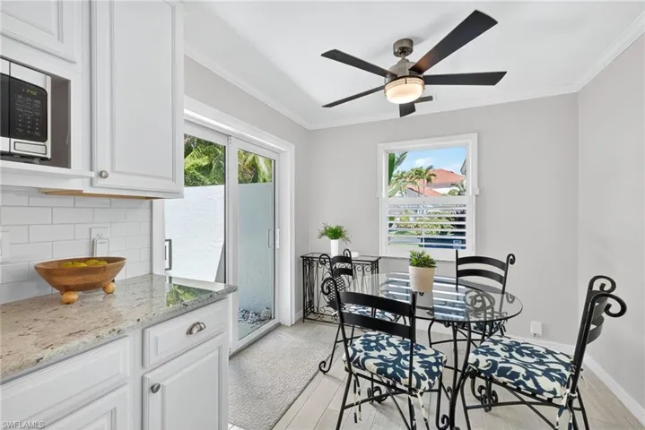 2193 Paget Cir, Naples, Florida 34112