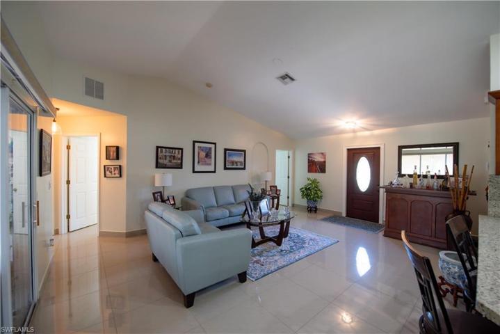4024 SW 16  PL, Cape Coral, FL 33914