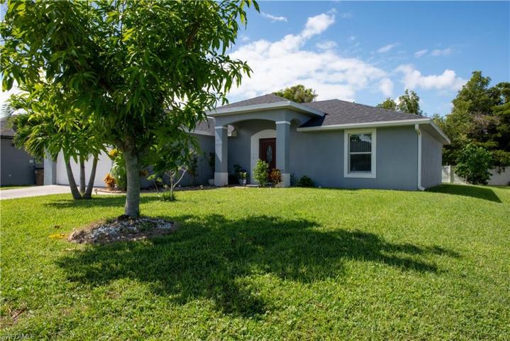 4024 SW 16  PL, Cape Coral, FL 33914