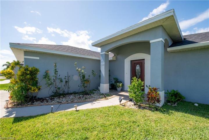 4024 SW 16  PL, Cape Coral, FL 33914