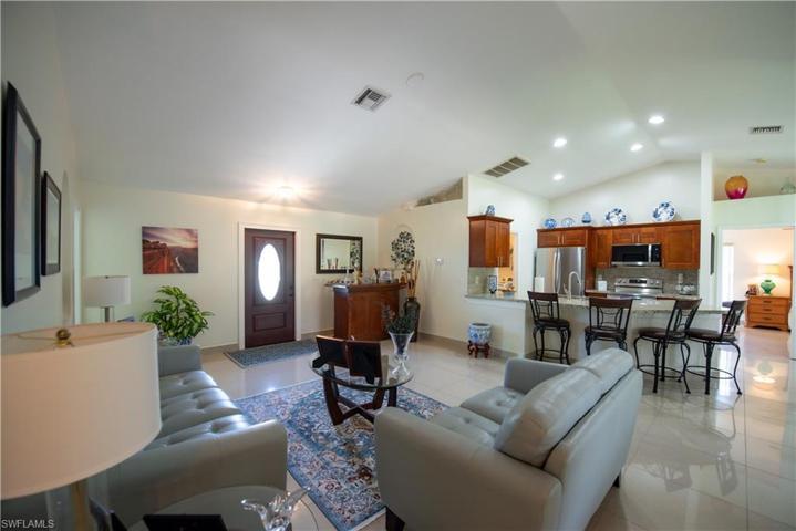 4024 SW 16  PL, Cape Coral, FL 33914