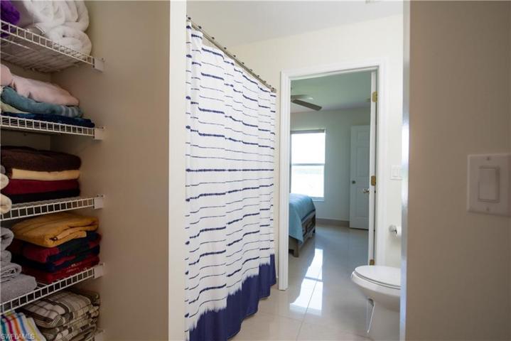 4024 SW 16  PL, Cape Coral, FL 33914