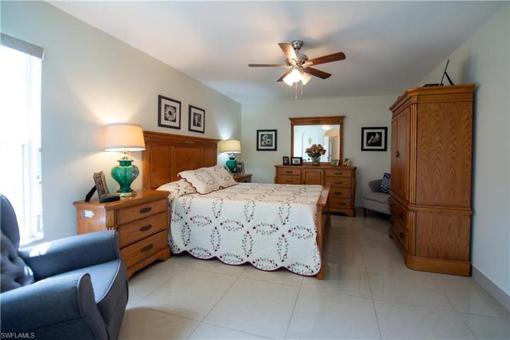 4024 SW 16  PL, Cape Coral, FL 33914
