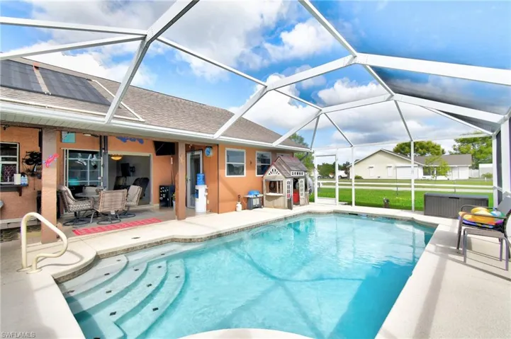 622 Weston Rd, Lehigh Acres, Florida 33936