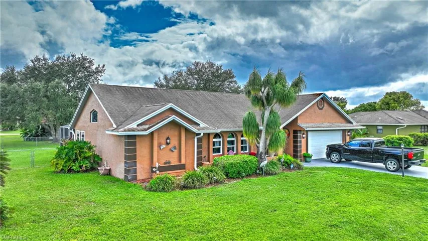 622 Weston Rd, Lehigh Acres, Florida 33936