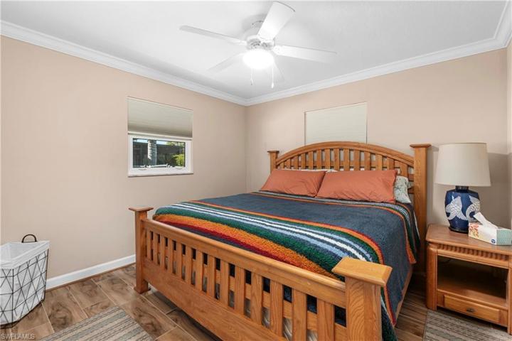 1305 SE 40th TER, CAPE CORAL FL 33904