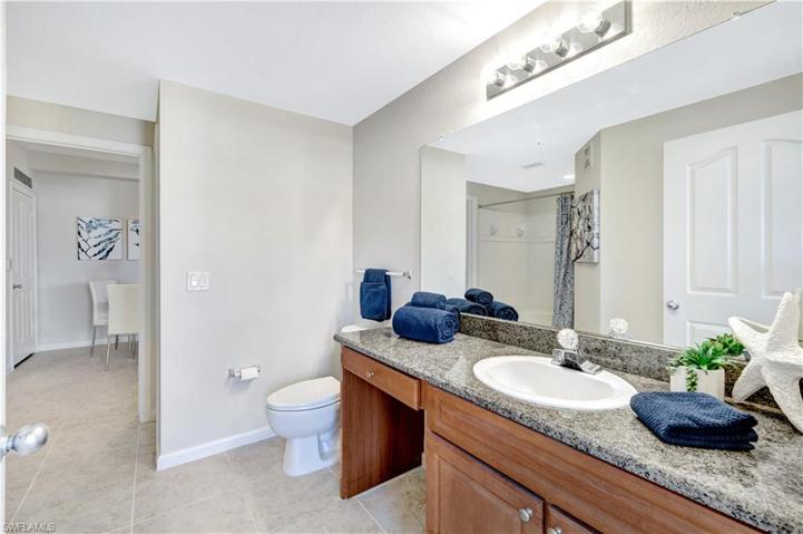 12936  Violino  LN, Naples, FL 34105