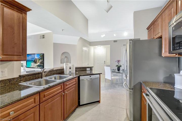 12936  Violino  LN, Naples, FL 34105