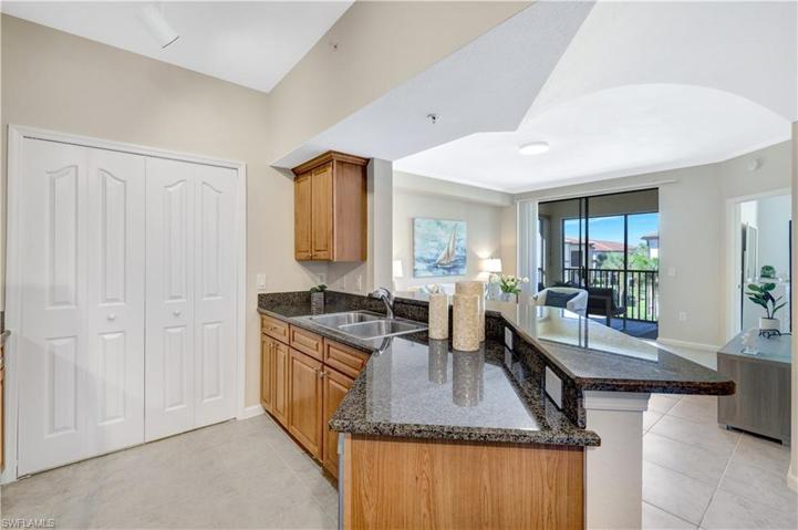 12936  Violino  LN, Naples, FL 34105