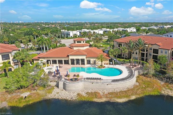 12936  Violino  LN, Naples, FL 34105