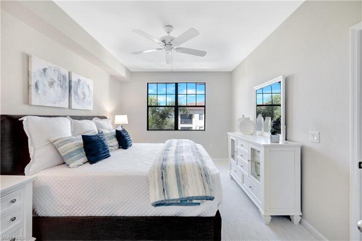 12936  Violino  LN, Naples, FL 34105