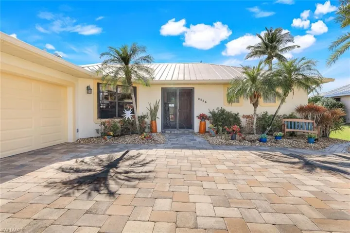 2556 Sw 28th Pl, Cape Coral, Florida 33914