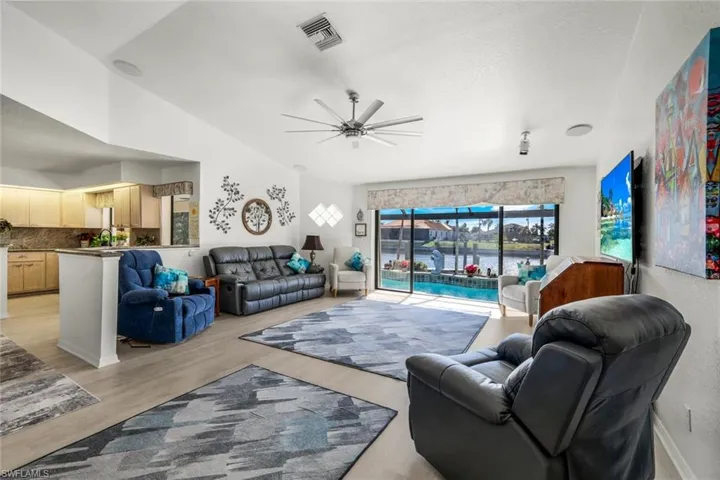 2556 Sw 28th Pl, Cape Coral, Florida 33914