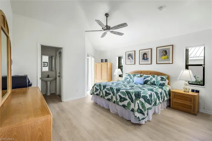 2556 Sw 28th Pl, Cape Coral, Florida 33914